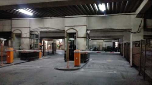 Barrier Gate Pusat Grosir Metro Tanah Abang